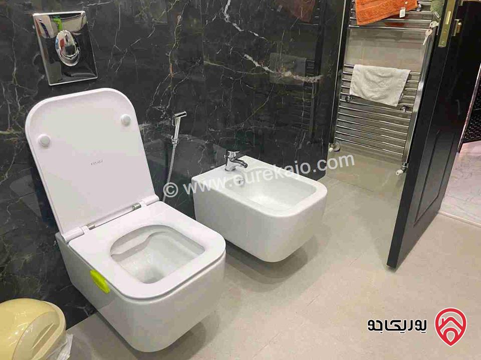 شقة طابق ثالث دوبلكس مساحة 370م للبيع في عمان - الرابية 