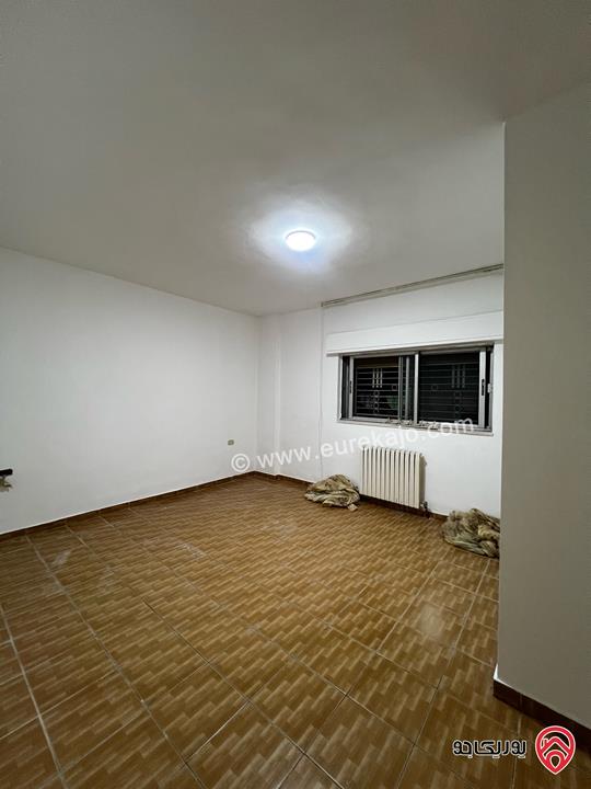 شقة أرضية مساحة 140م داخلي و 20م خارجي للايجار في عمان - عبدون مع مدخل خاص بسعر مميز