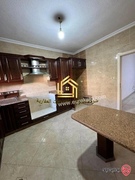 شقة فارغة مساحة 135م للإيجار في عمان - ضاحية الأقصى 