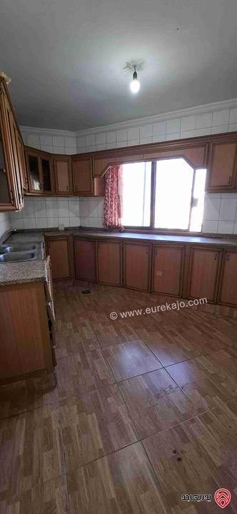 شقة طابق أرضي مساحة 100م داخلي و 80م خارجي للبيع في عمان - طبربور