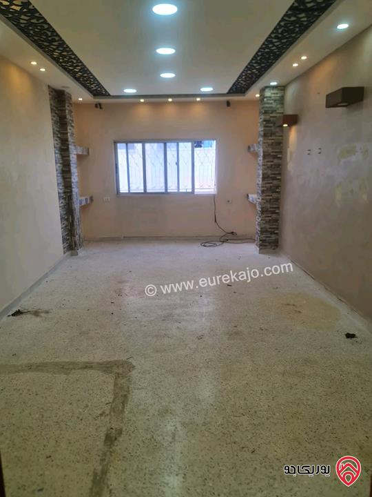 شقة ديلوكس مساحة 154م طابق ثالث للبيع في اربد بالقرب من دوار القبة 