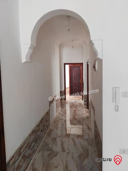 شقة فاخرة فارغة طابق ثاني مساحة 183م للايجار في عمان - تلاع العلي 