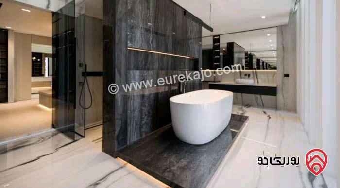 قصر مساحة 1500م على أرض 1800م للبيع في عمان - دابوق