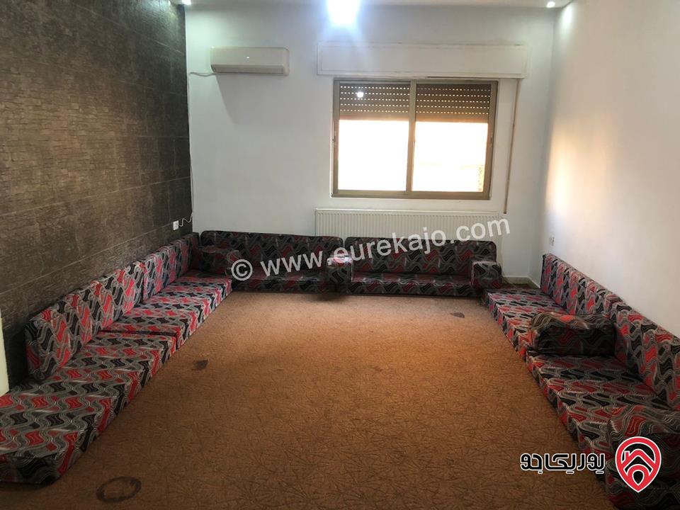 شقة طابق أول مساحة 120م للايجار مفروشة في عمان - الجبيهة