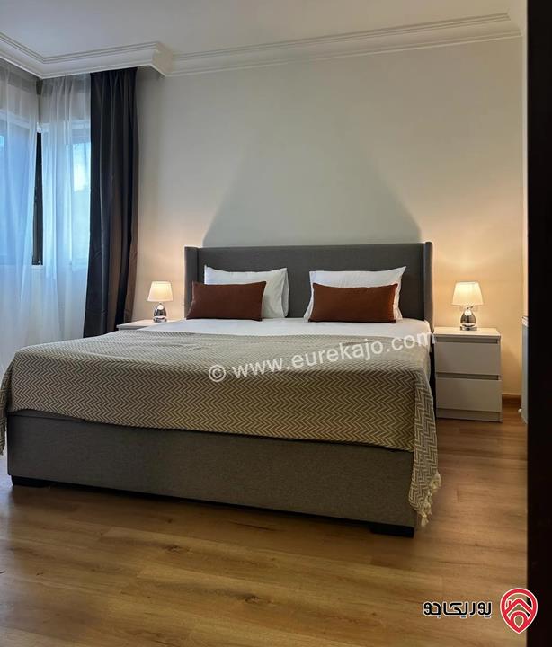 شقة طابق ثالث مساحة 117م مع تراس 88م مفروشة للايجار في عمان - عبدون