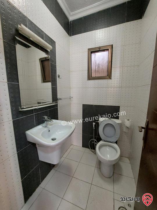 شقة طابق ثالث مساحة 175م للبيع في عمان - ضاحية الرشيد