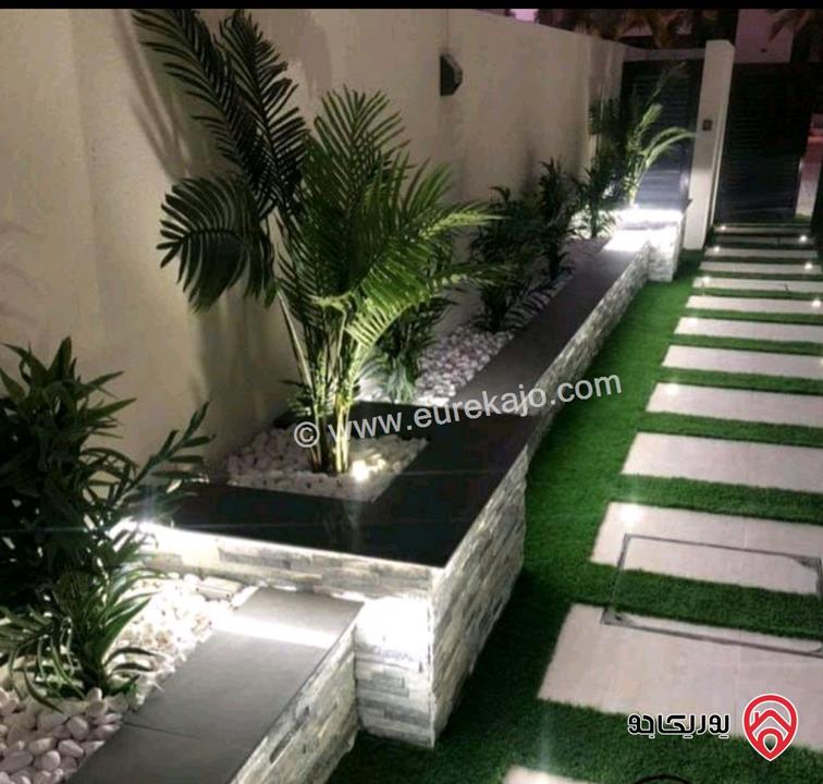 فلل متلاصقات مساحة البناء 260م على أرض 265م للبيع في اربد - الحصن اسكان المهندسين