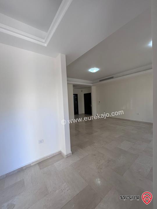 شقة ارضية فارغة مساحة 210م للايجار في عمان - عبدون