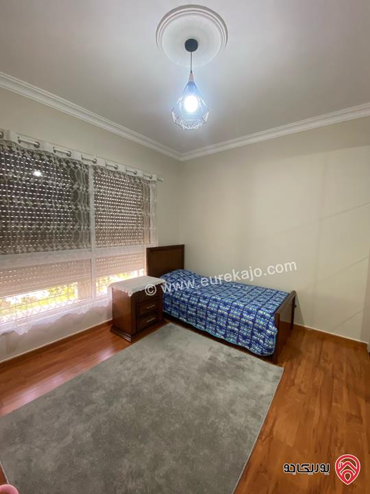 شقة طابق ثالث مساحة 195م للبيع في عمان - الشميساني 