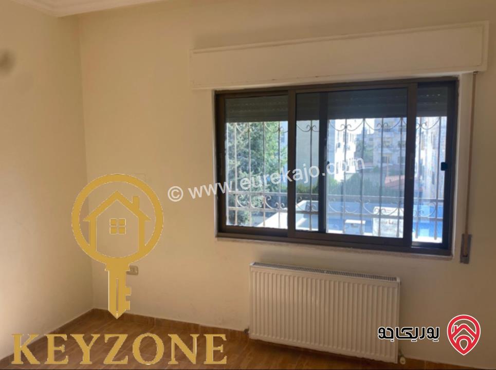 شقة مساحة 200م طابق ثاني للبيع في عمان - خلدا