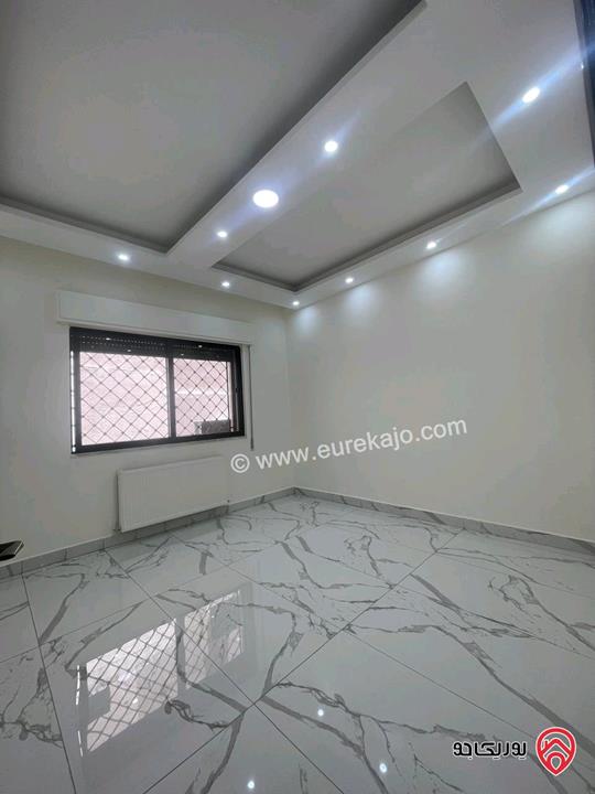 شقة طابق أرضي مساحة 175م داخلي و 250م خارجي للبيع في عمان - تلاع العلي 