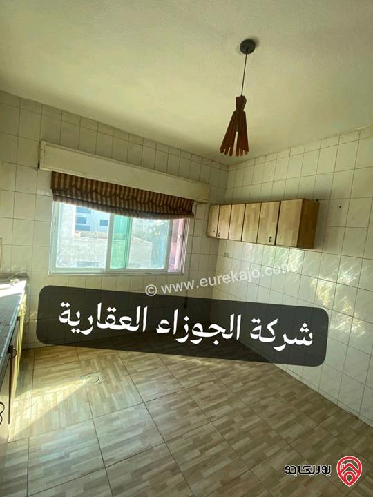 شقة فارغة مساحة 170م طابق ثالث للايجار في عمان - الياسمين