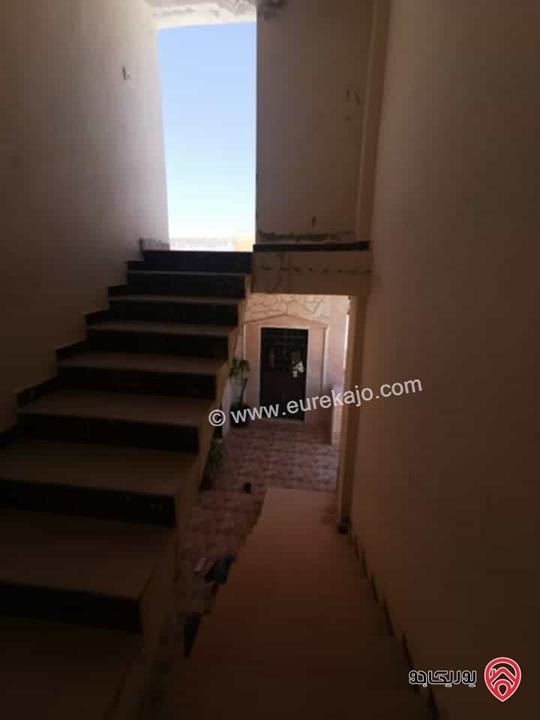 بيت مستقل مساحة 200م على أرض 662م للبيع في الزرقاء - الهاشمية