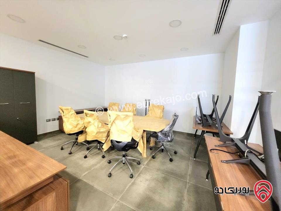 مكتب تجاري مفروش فاخر مساحة 372م للايجار في عمان - عبدون