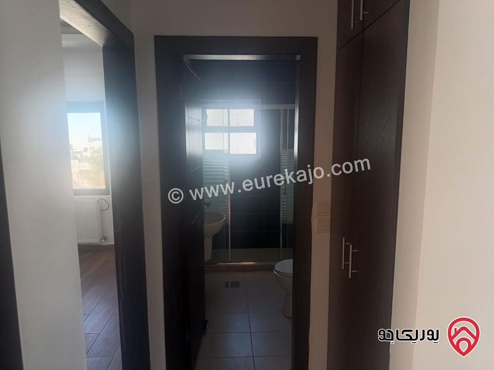 شقة مميزة طابق ثاني مساحة 174م للبيع في عمان - خلدا