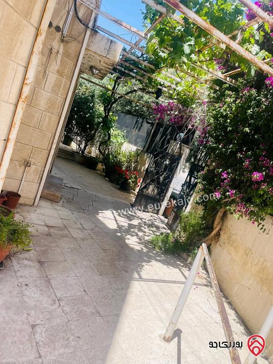 بناء سكني مساحة 740م على ارض 416م للبيع في عمان - ضاحية الحاج حسن 