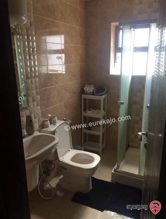 شقة مفروشة راقية مساحة 95م طابق ثالث للإيجار في عمان - ام السماق وبسعر مخفض من المالك مباشرة وللعائلات فقط