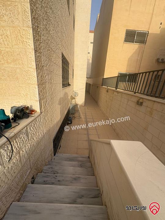 فيلا مساحة 500م على أرض 406م للبيع في الزرقاء - جبل طارق قرب اسواق مكة  