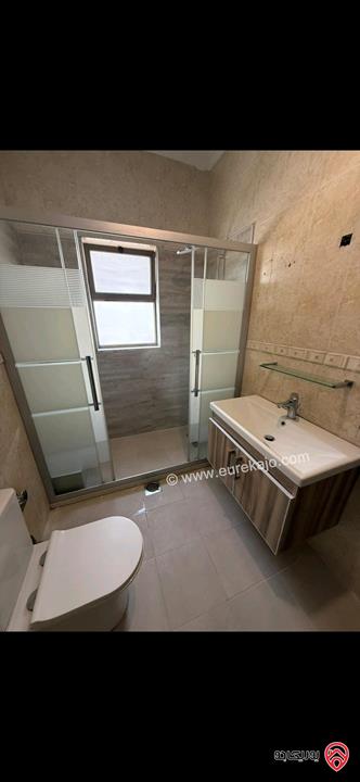 شقة فخمة مساحة 175م طابق ثاني للبيع في عمان - خلدا