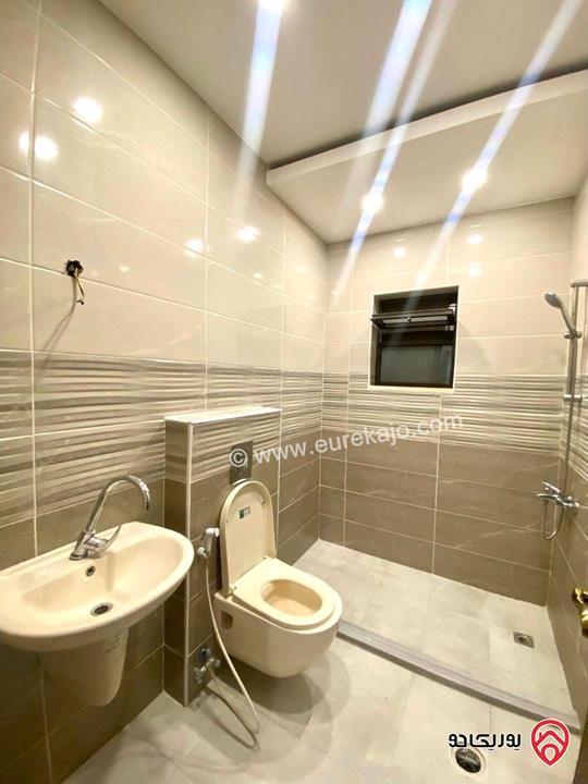 شقة مميزة طابق ثالث مساحة 145م للبيع في عمان - ابو علندا اسكان الكهرباء 