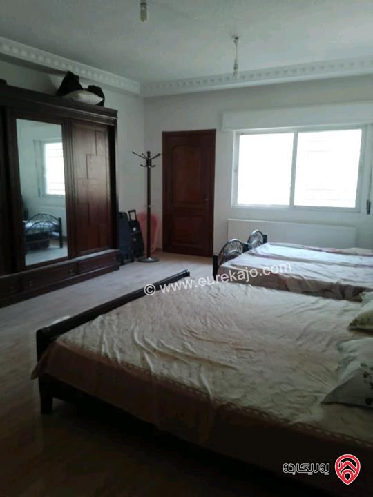 شقة ارضية مساحة 150م داخلي و 60م خارجي للبيع مفروش في عمان - صويلح