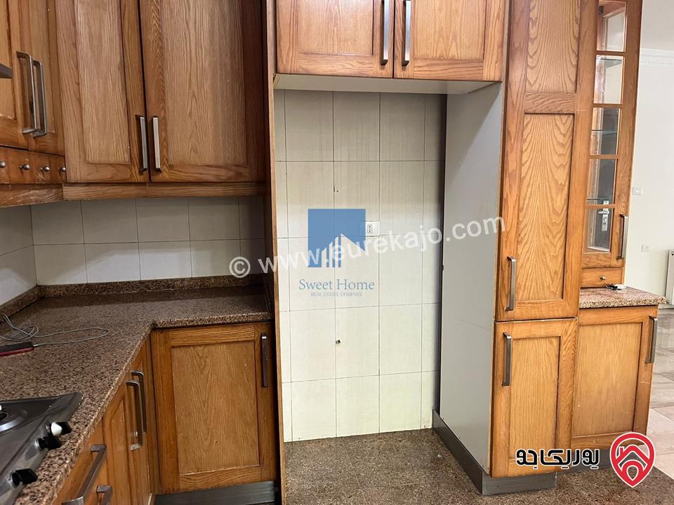 شقة شبه أرضية مساحة 143م داخلي مع ترسات 100م للبيع في عمان - عرقوب خلدا