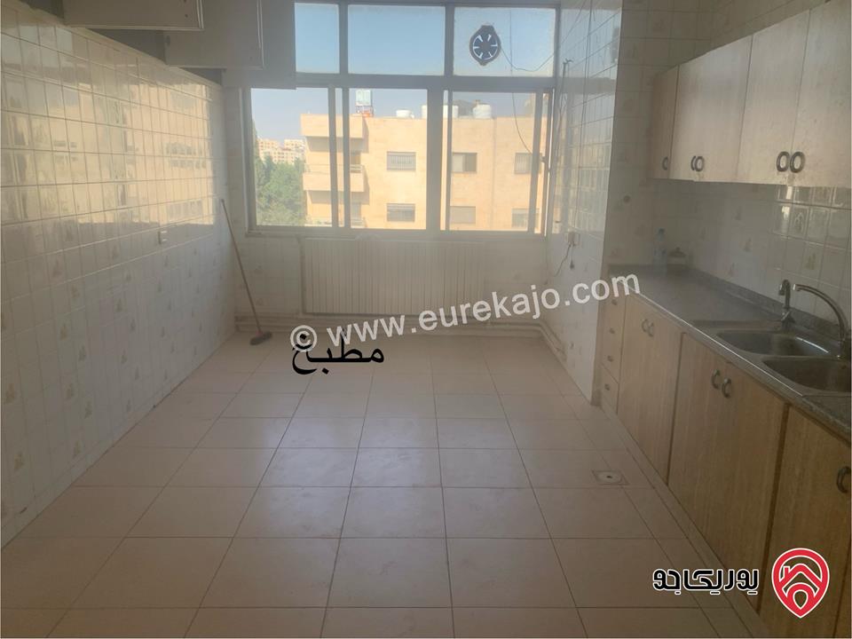 شقة مساحة 190م طابق رابع للايجار في عمان - مرج الحمام