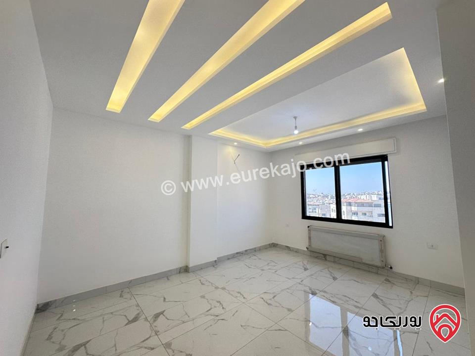 شقة طابق ثالث دوبلكس مساحة 300م وترس واسع 150م للبيع في عمان - ضاحية النخيل