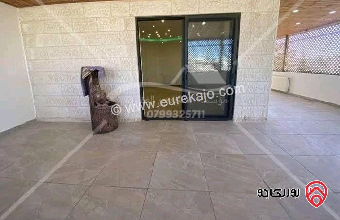 روف من فيلا مساحة 100م للإيجار فارغ في عمان - دابوق