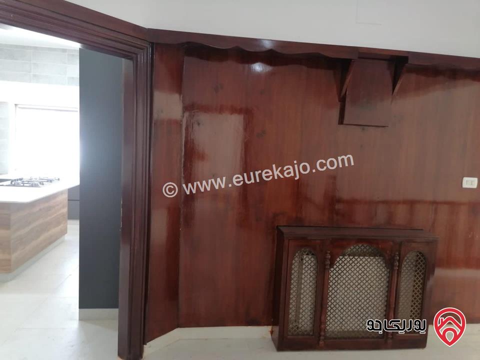 فيلا مستقلة مساحة 750م على أرض 839م للبيع أو للايجار في عمان - الشميساني