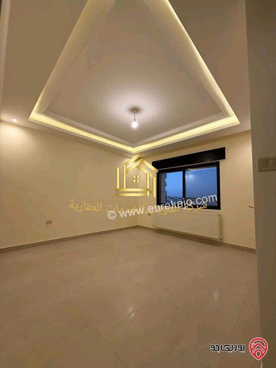 شقة جديدة كأنها لم تسكن مساحة 170م للإيجار في عمان - ضاحية النخيل