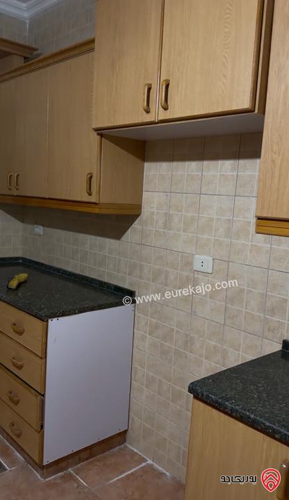 شقة فارغة طابق ثالث مساحة 185م للايجار السنوي في عمان - الصويفية 