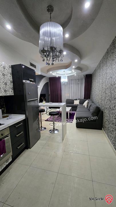 شقة مفروشة مساحة 100م طابق ثاني للايجار في عمان - دير غبار 