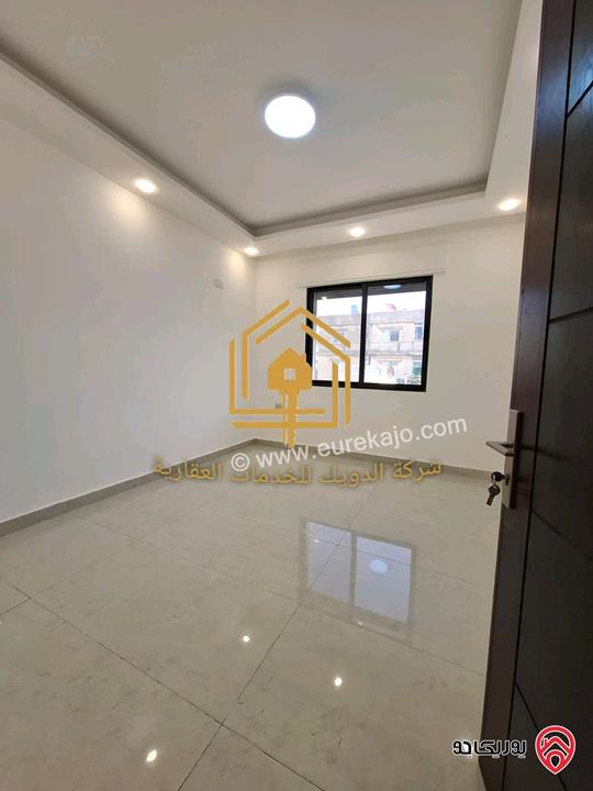 شقة طابق رابع دوبلكس مساحة 170م لم تسكن للايجار في عمان - الجندويل 