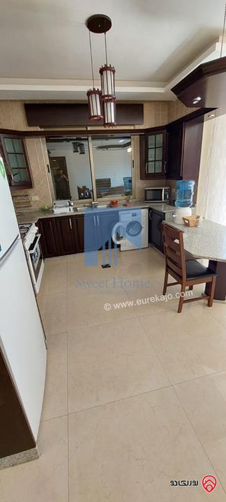 شقة مفروشة طابق اول 105م تشطيب سوبر ديلوكس للبيع في عمان - خلدا