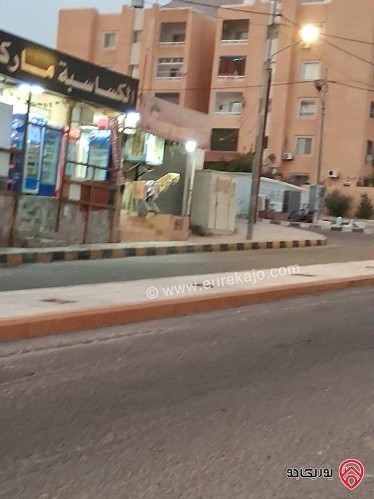 شقة طابق ثالث مساحة 116م للبيع مفروشة في العقبة - الشامية
