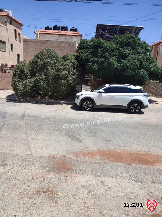 منزل مستقل مساحة 222م على أرض 387م للبيع في الزرقاء الجديدة