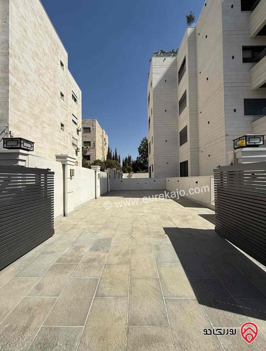 Ground Floor Apartment 240 Sqm with Private Garden 300 Sqm for rent in Amman - Abdoun