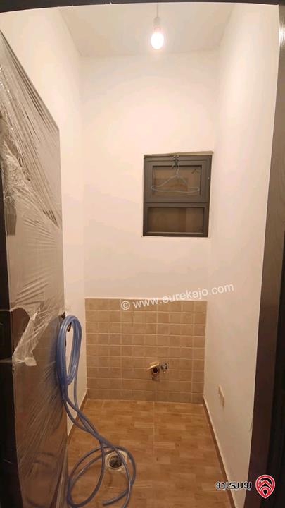 شقة ارضية جديدة مساحة 150م داخلي و 45م خارجي للبيع في البيادر