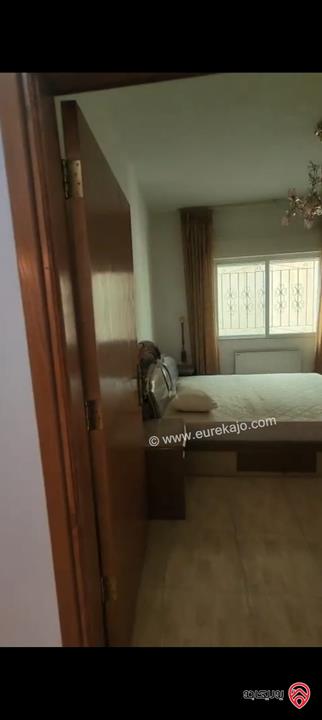 شقّة أرضية مميزة مساحة 211م داخلي و 150م خارجي للبيع في عمان - الجاردنز – موقع هادئ وقريبة من الخدمات