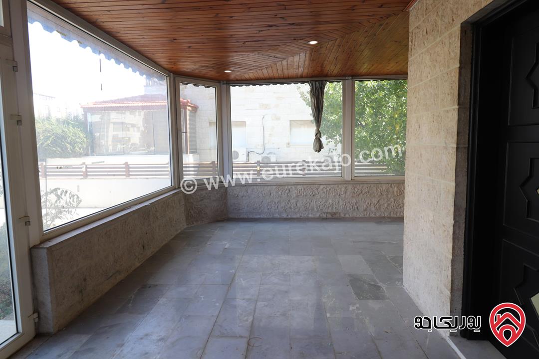 شقة فاخرة أرضية مساحة 240م داخلي و 100م خارجي للايجار في عمان - الصويفية