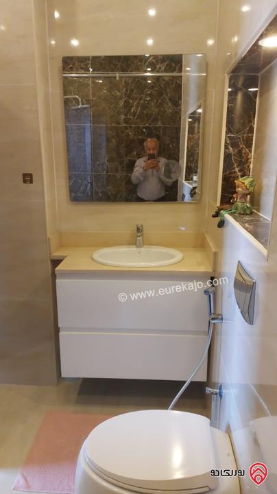 شقة مساحة 190م داخلي و 50م خارجي للبيع في عمان - دير غبار