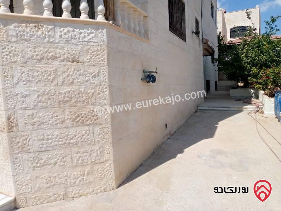 فيلا مكونة من طابقين على أرض 581م للبيع في عمان - طبربور ابو عليا