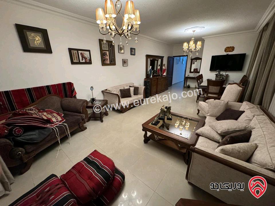 شقة ارضية مساحة 208م داخلي للبيع في عمان - الجبيهة
