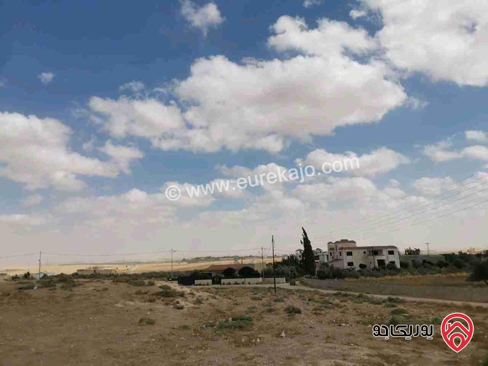 قطعة ارض مساحة 1 دونم على شارعين للبيع في عمان - ام رمانه