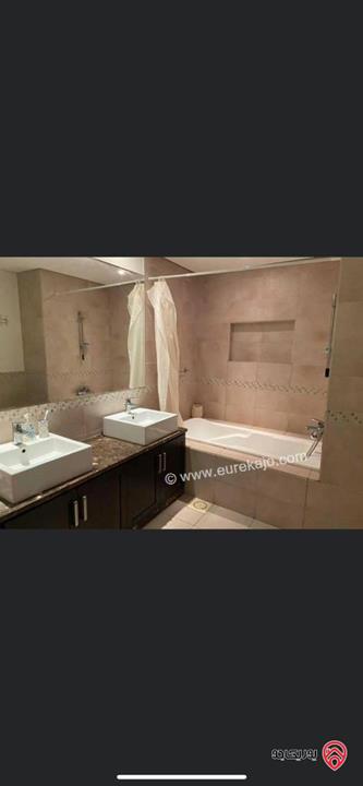 شقة مميزة مفروشة فرش كامل مساحة 155م مع اطلالة خلابة على البرك والبحر للبيع داخل منتجع سمارة البحر الميت