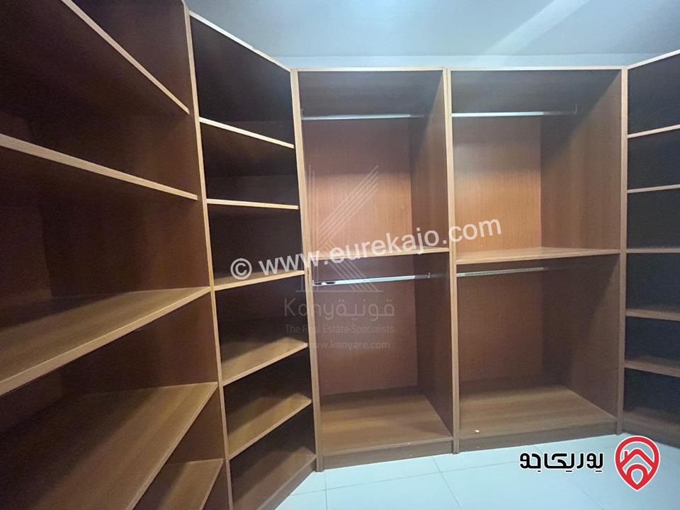 فيلا فاخرة مساحة 300م على أرض 600م للايجار في عمان - دير غبار