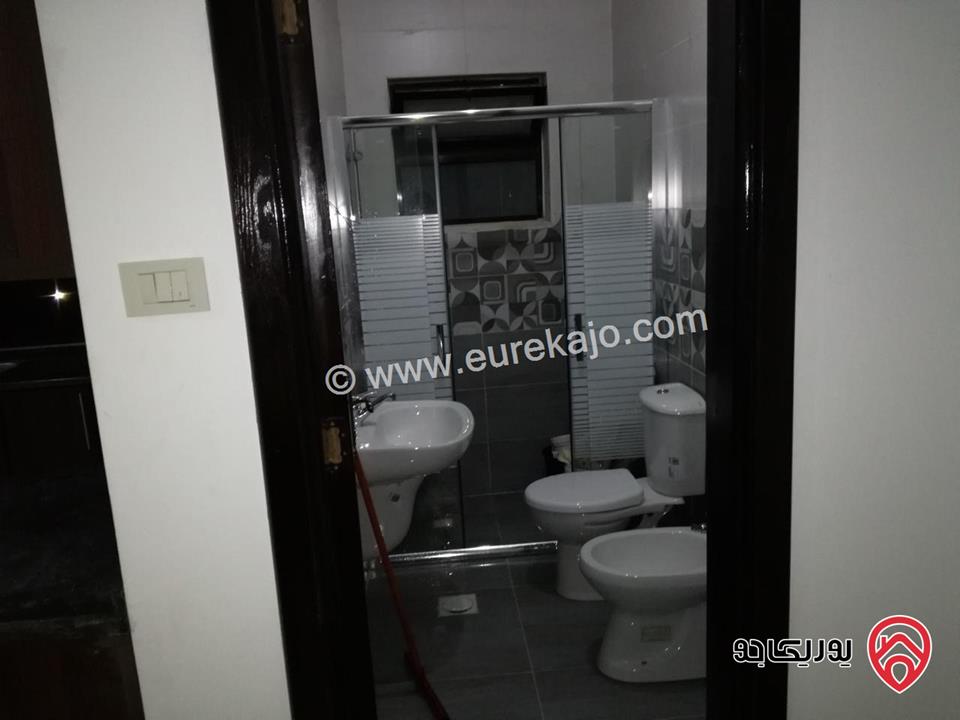 شقة طابق ثاني مساحة 120م للبيع في عمان - الزهور خلف شارع الاذاعة والتلفزيون 