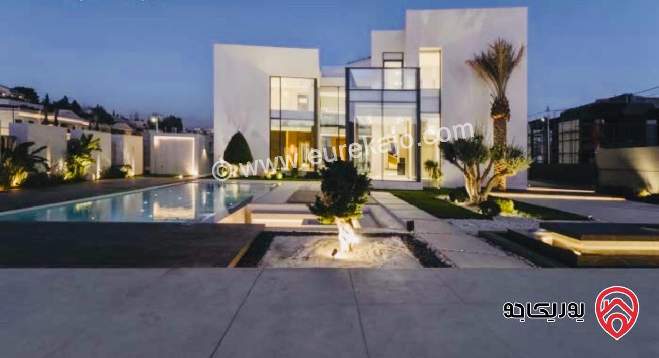 قصر فخم مساحة 1500م على أرض 1850م للبيع في عمان - دابوق 