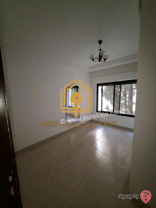 شقة فارغة طابق ارضي مساحة 100م للإيجار في عمان - دير غبار 